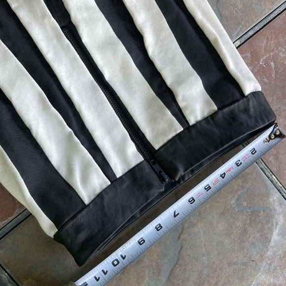 Kendall & Kylie Black and White Pencil Midi Skirt - Picture 3 of 6